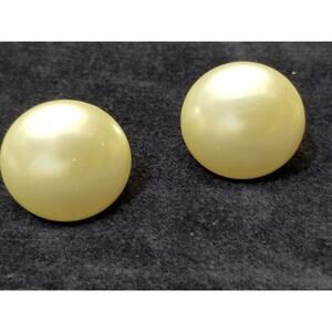 Vintage Richelieu Silver Tone & Faux Pearl Screw Clip Earrings 81124